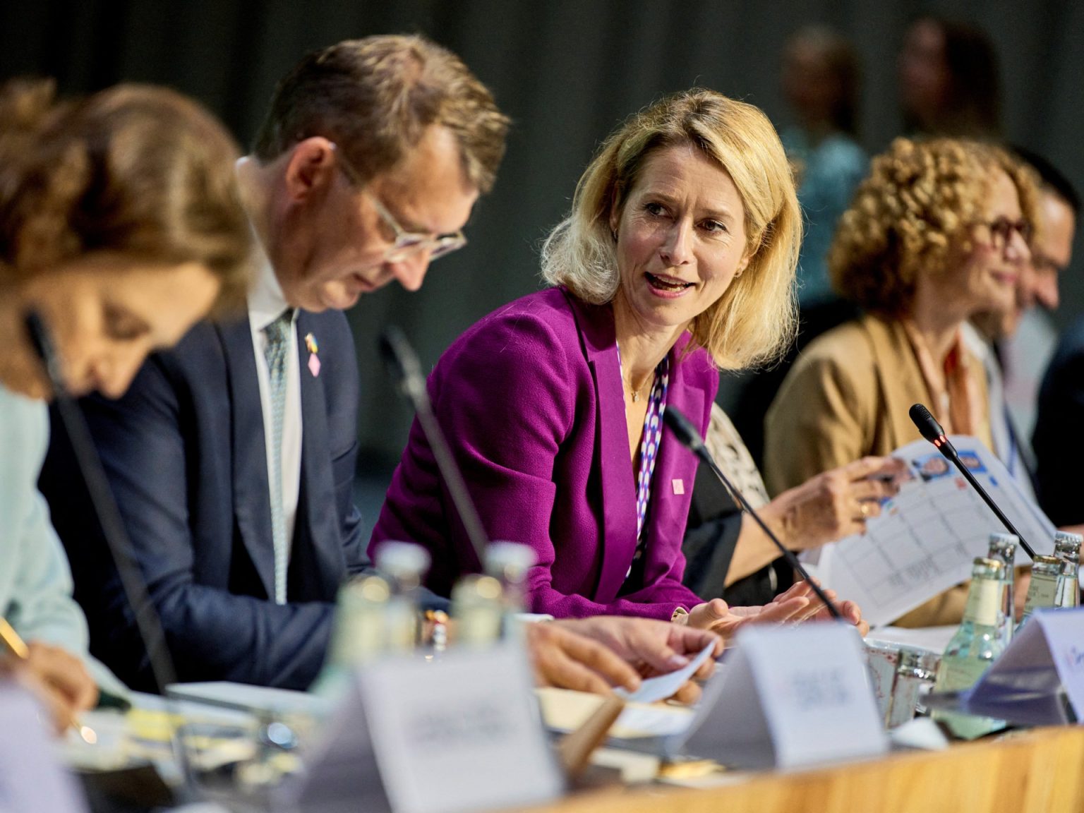 دعوات أوروبية لمعاقبة إسرائيل والضغط لوقف الحرب والاستيطان