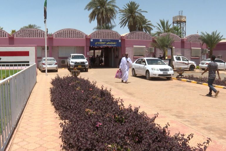 بدء عودة الحياة لطبيعتها في الخرطوم