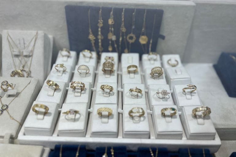 خواتم ذهبية من محل إيمان السلاوي بمدينة تمارة