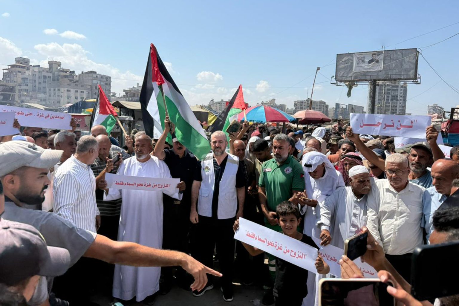 ناشطون: غزة تواجه أكبر عملية تهجير قسري منذ نكبة 1948