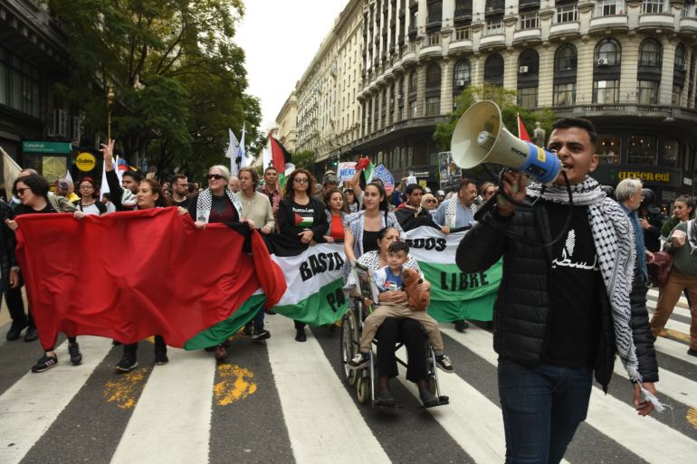 مظاهرة تضامنية مع غزة في العاصمة بوينس آيرس