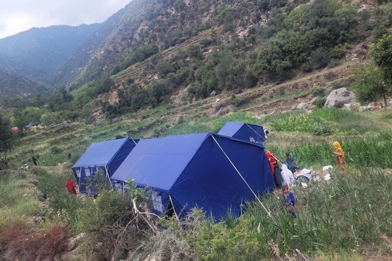 4- "دمار المنازل في القرى الجبلية يكشف هشاشة البنية السكنية أمام الكوارث الطبيعية."