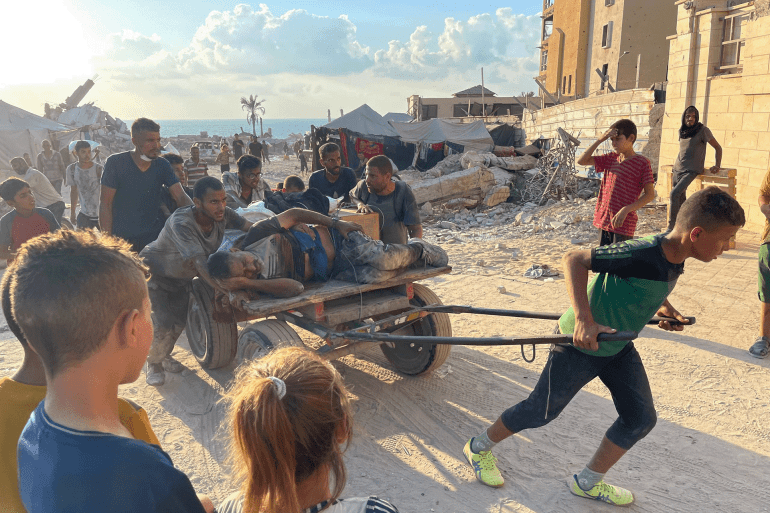 مواطنون تمكنوا من العودة بالمساعدات الواردة عبر منفذ زيكيم شمال غزة