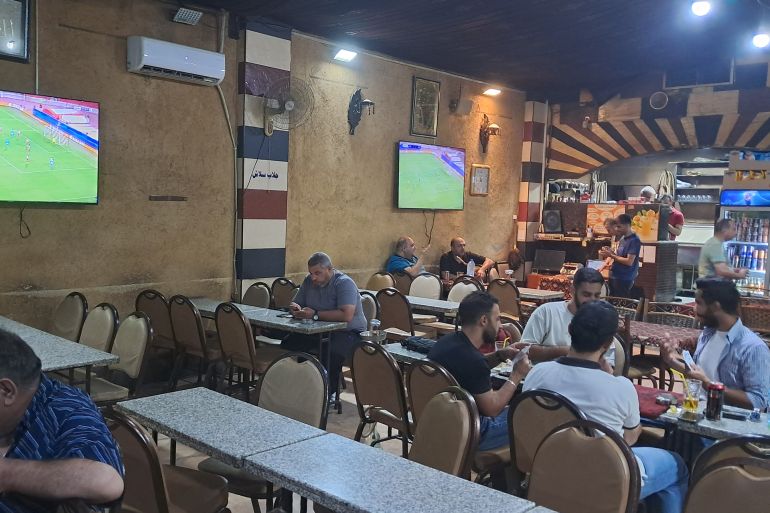 مقهى الكمال الجديد