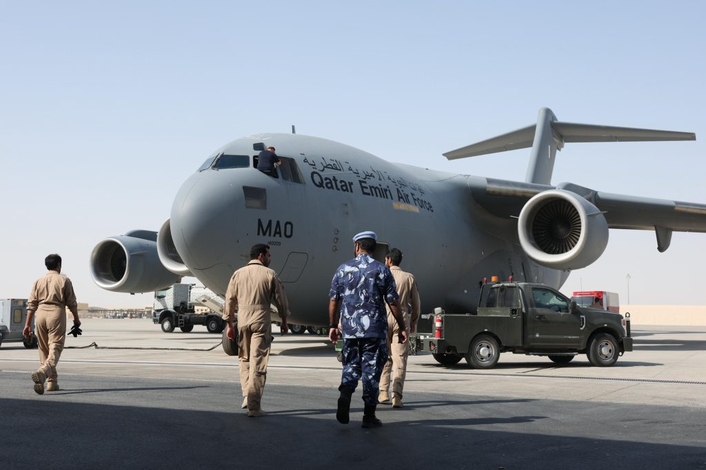 قطر تغيث أفغانستان بـ”أول وأضخم مساعدات منظمة”