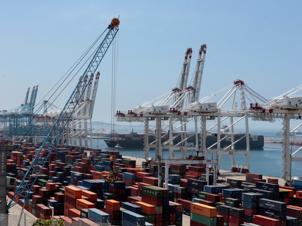 إيكونوميست: المغرب يتحول إلى قوة صناعية وتجارية كبرى