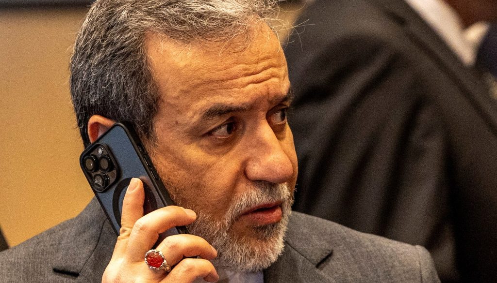 إيران تتحدث عن قرب التوصل لاتفاق مع الوكالة الذرية