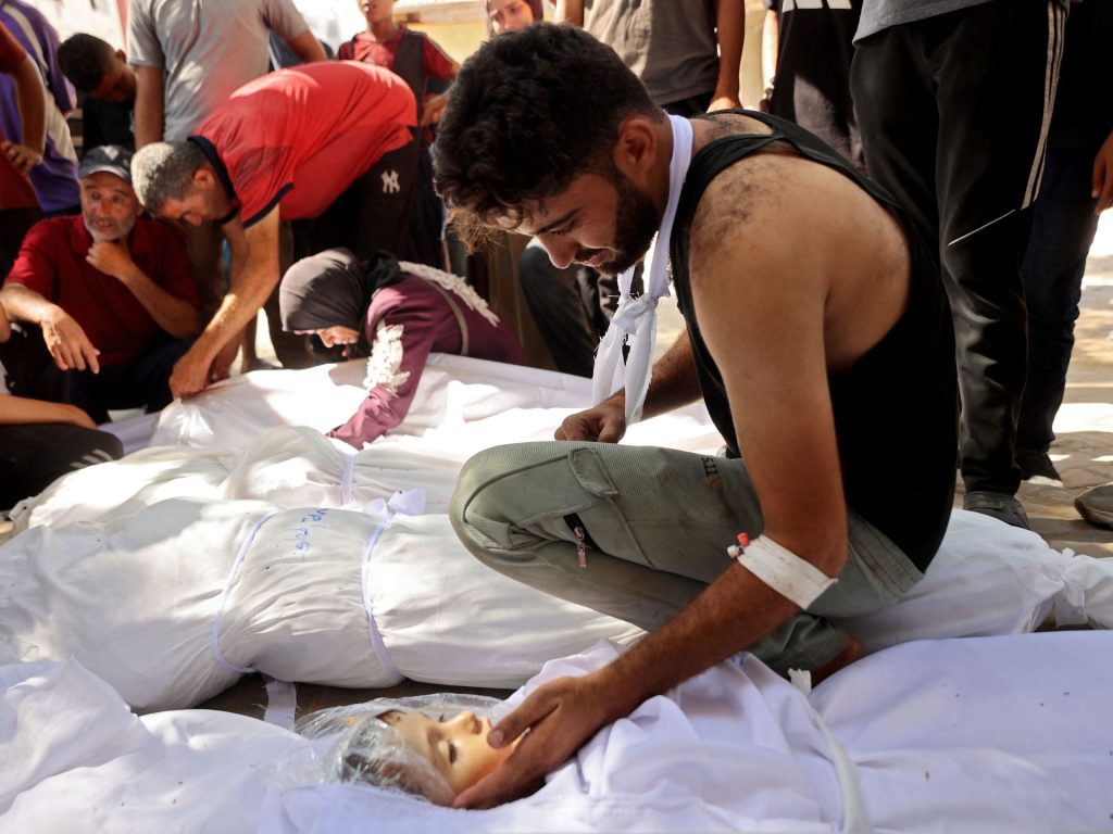 19 شهيدا بالجوع في غزة وتحذيرات من كارثة إنسانية غير مسبوقة