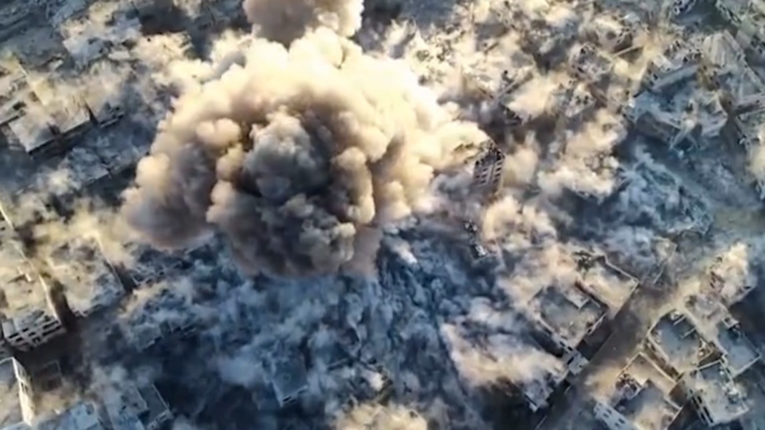 أين يذهب سكان غزة بعد تحذيرات الاحتلال بالتوغل؟