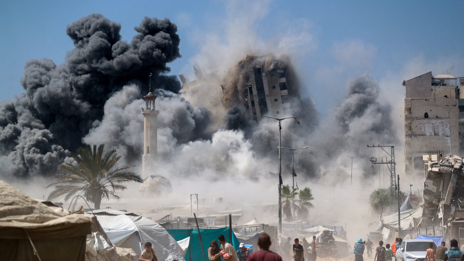 صحف عالمية: الغارات السبب الرئيسي للإبادة بغزة وضغوط تتزايد على إسرائيل