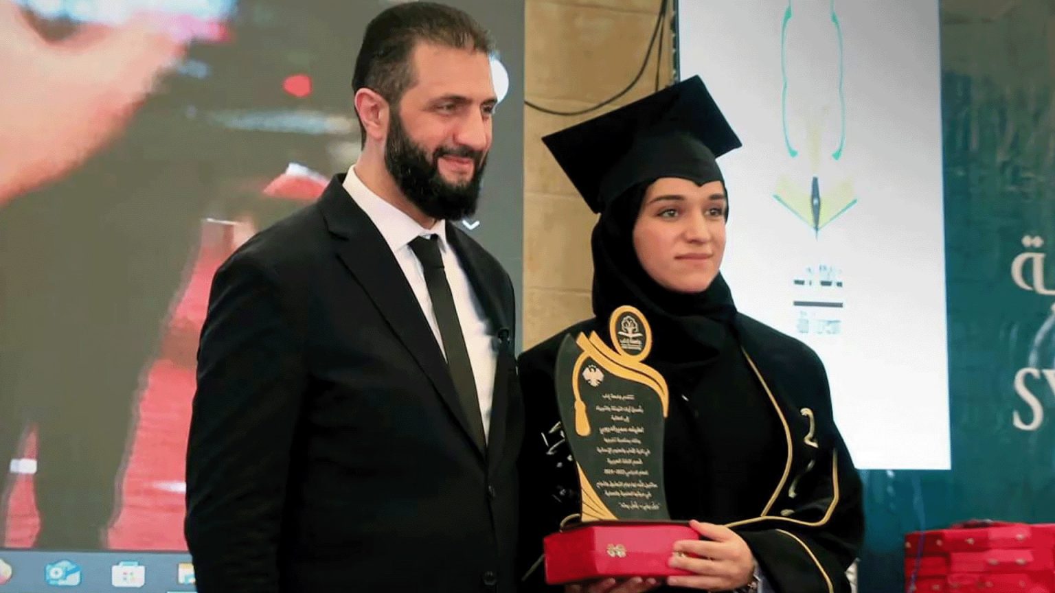 هكذا تفاعل سوريون مع حضور الشرع حفل تخرج زوجته