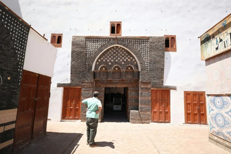 أصبح سوق القيسارية المُعاد تأهيله، بسقفه المُرمَّم وتظليله الفعّال، موطنًا للحرفيين النشطين. وقد امتد النشاط التجاري من المتاجر في الطابق الأرضي إلى الطوابق العليا في المباني التاريخية، في إشارة إلى عودة الحياة الحضرية العمودية.