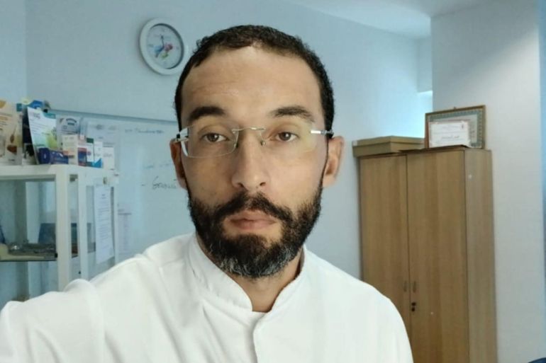 محمدأمين بالنور طبيب ومسؤول مساعدات