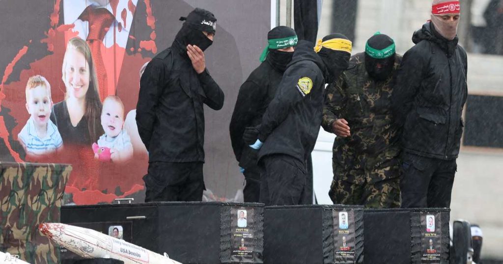 حماس تكشف للوسطاء تعذر الوصول لجثث بعض الرهائن