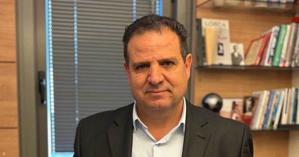 النائب أيمن عودة: لهذا طردوني من كلمة ترامب في الكنيست