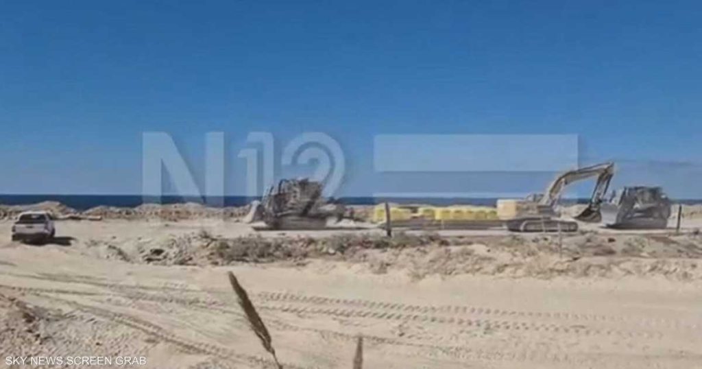 فيديو.. إسرائيل تبدأ ترسيم “الخط الأصفر” في غزة