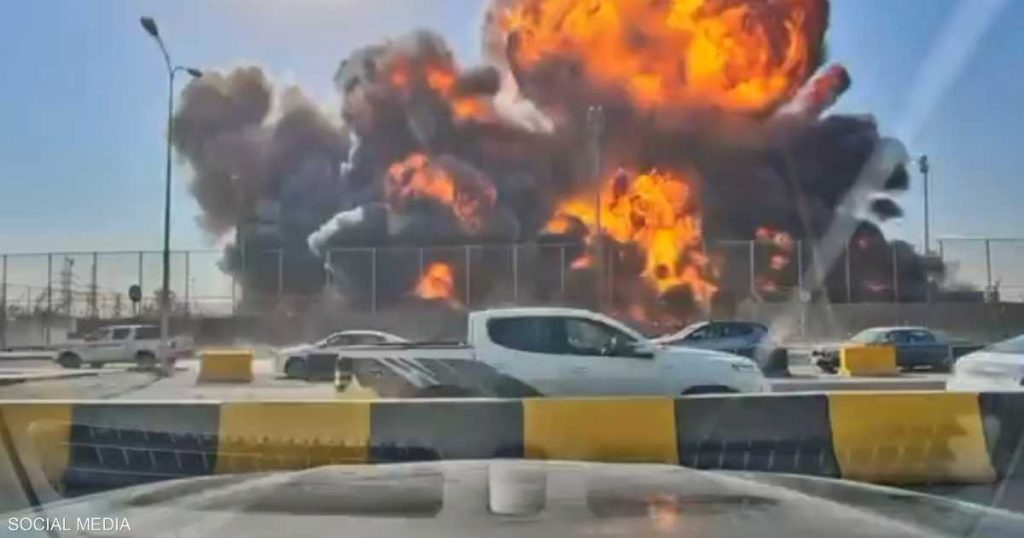 فيديو لانفجار كبير في مستودعات نفط عراقية.. قتيلان ومصابون