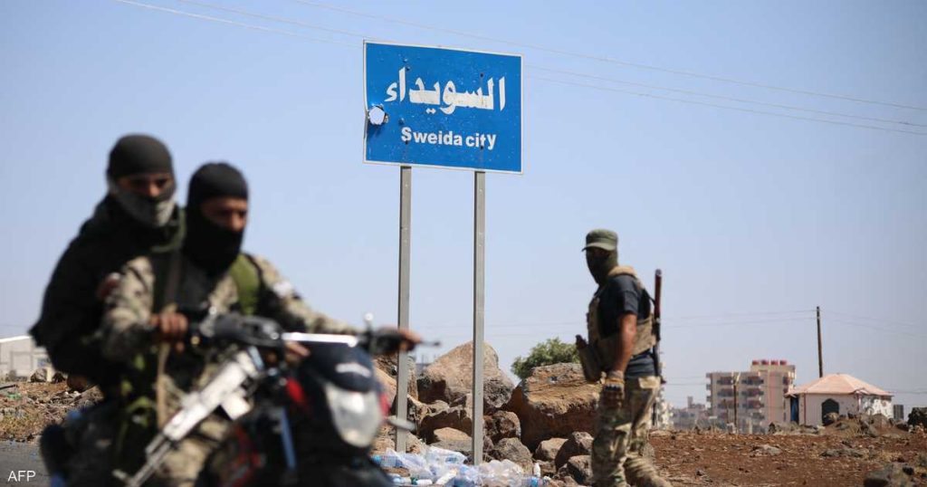 قتلى وجرحى باستهداف حافلة على طريق دمشق السويداء