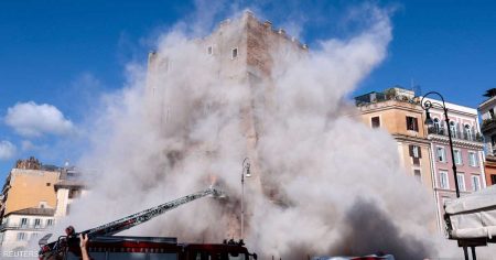 فيديو.. انهيار مبنى أثري أثناء ترميمه ومقتل عامل