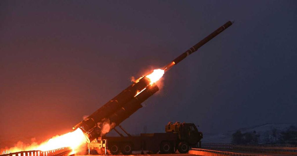 كوريا الشمالية تطلق صاروخا باليستيا باتجاه بحر اليابان