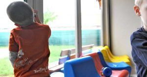 دراسة تكشف عاملا غير متوقع يرتبط بزيادة خطر الإصابة بالتوحد