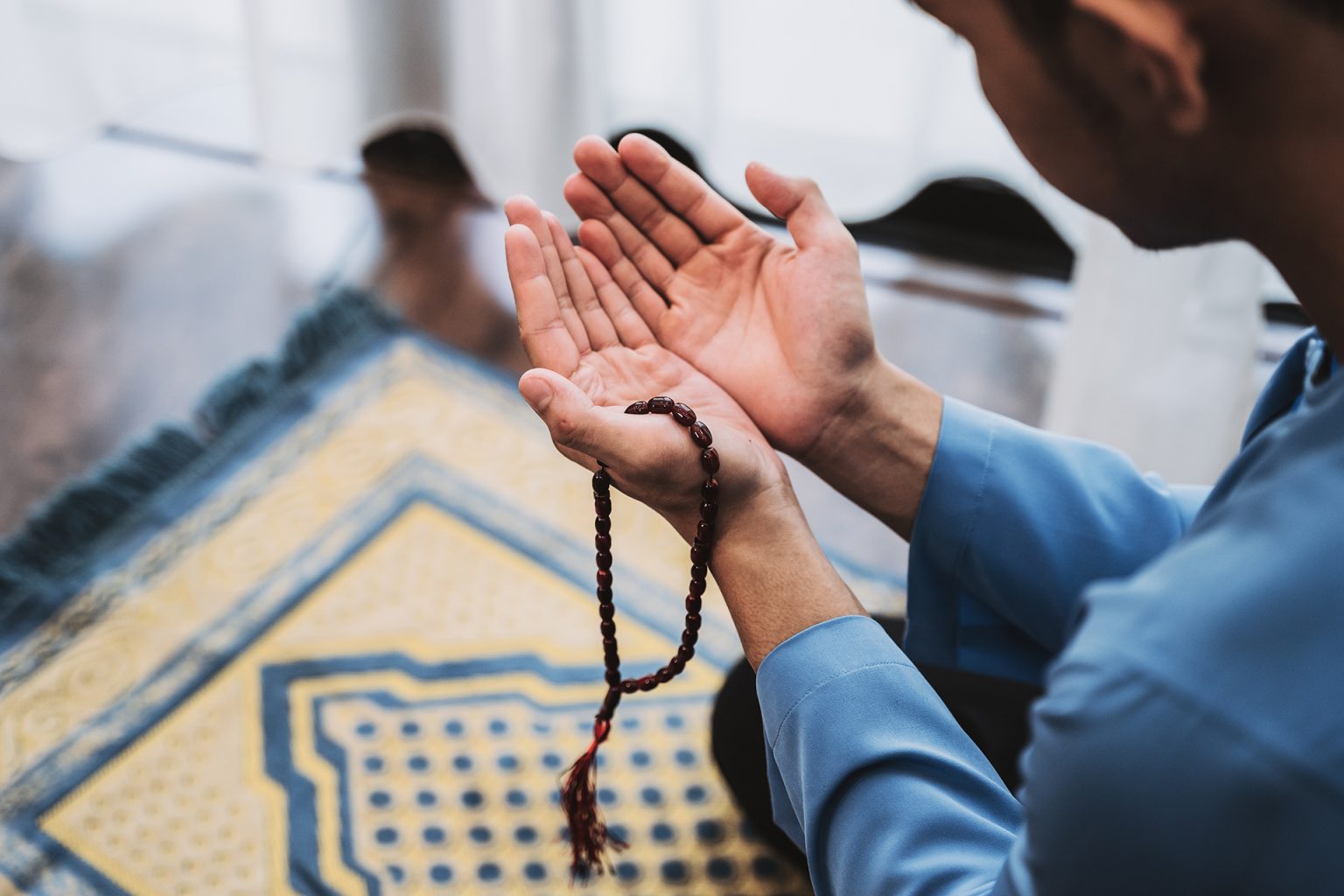 بين الجوع والإحساس بالسكينة.. كيف يعزز الصيام الهدوء النفسي والاسترخاء؟