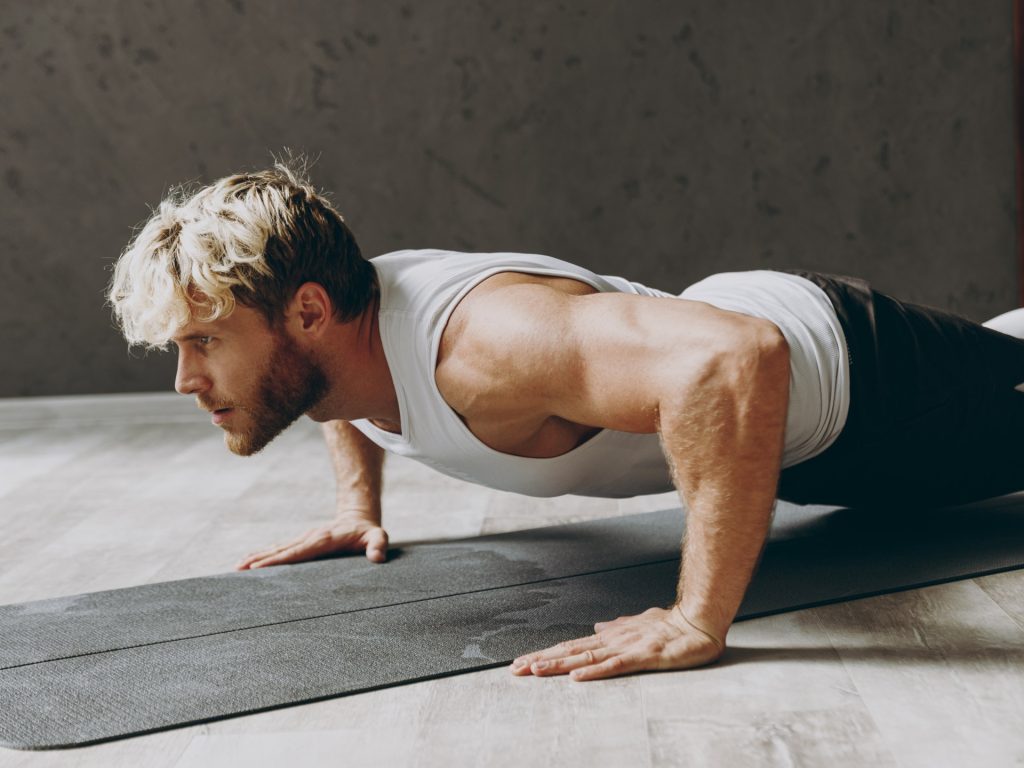 تفكير خفي يقتل حماسك للرياضة.. كيف تكسر فخ “كل شيء أو لا شيء”؟